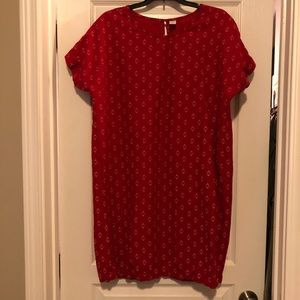 Red shirt dress with white diamond pattern